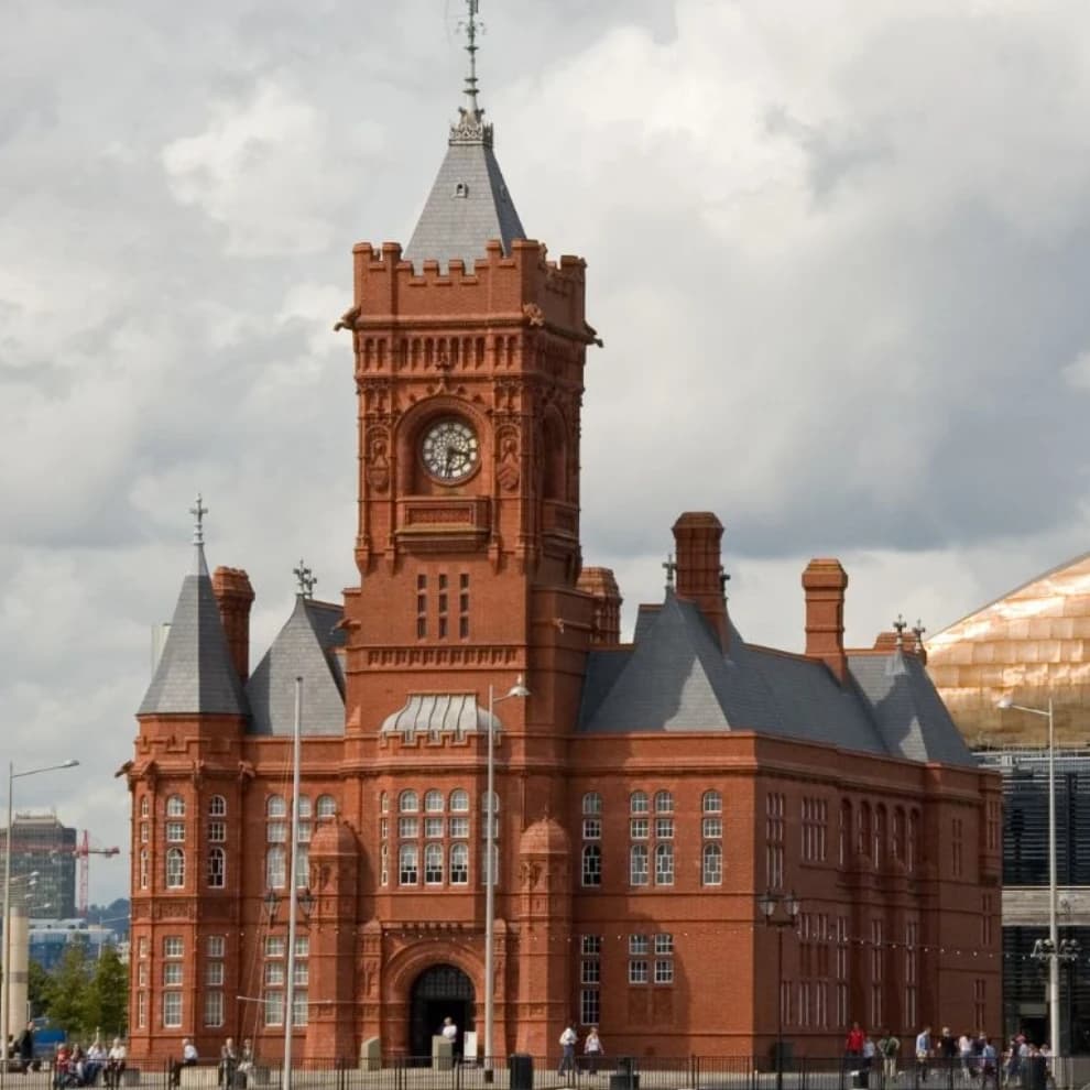 Invisalign clear aligners in Cardiff