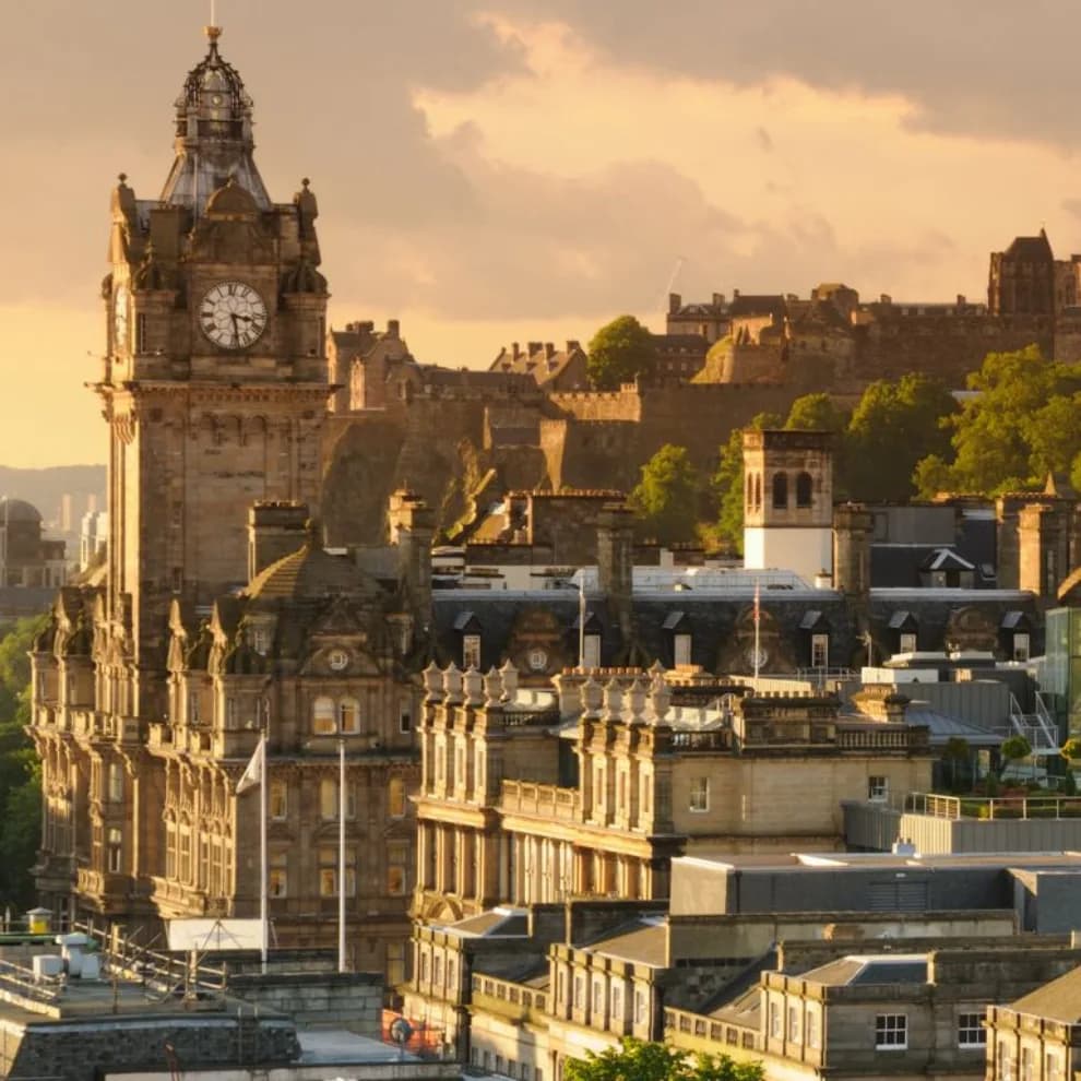 Invisalign clear aligners in Edinburgh